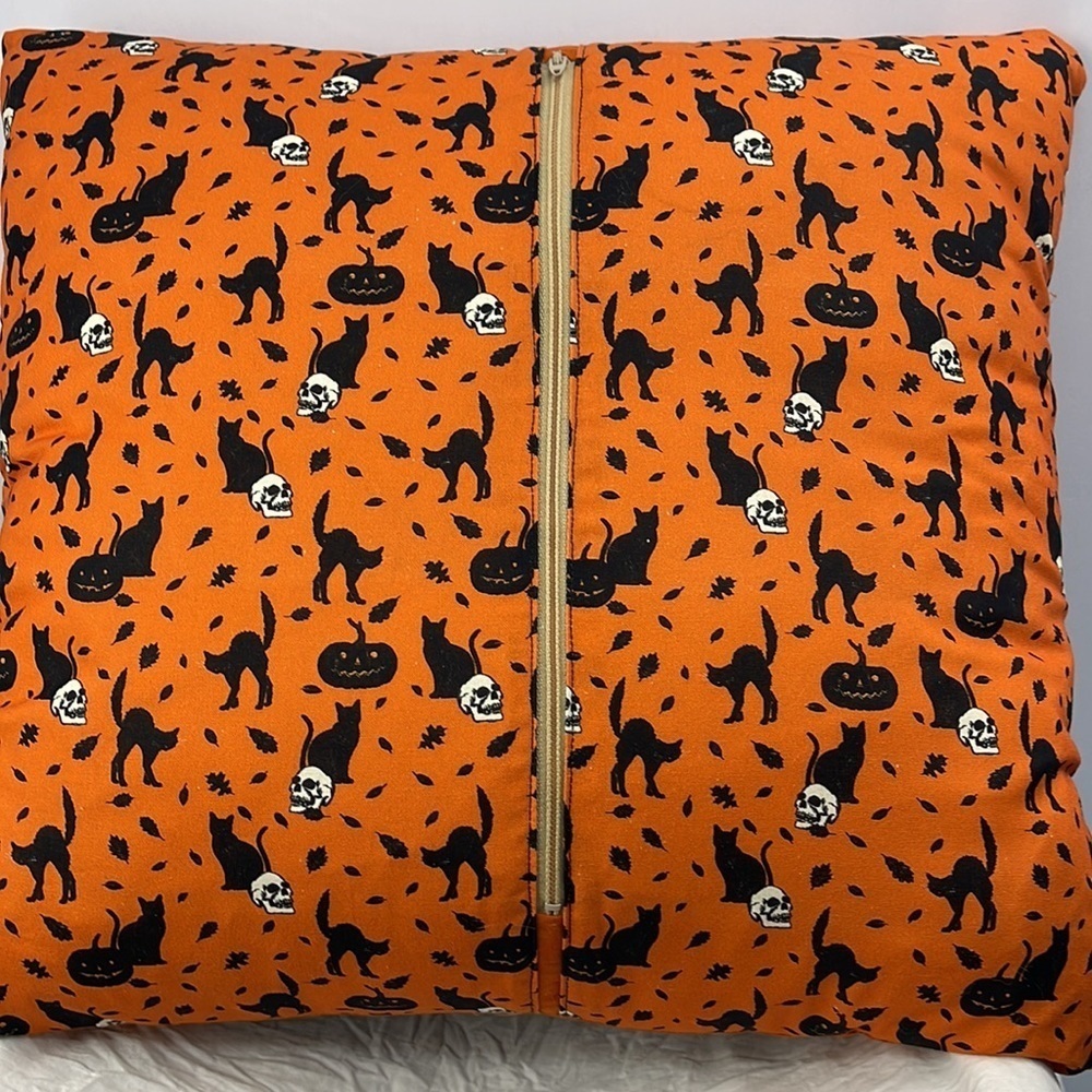 Homemade brand new T-shirt accent pillow. Rock and roll skull Halloween orange - Picture 5 of 8